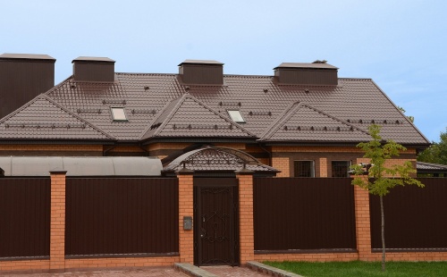 Металлочерепица классик GL 0,5 Atlas с пленкой RAL 8017 шоколад